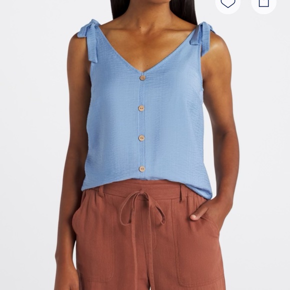 Fortune & Ivy Bonnie Button Detail Blouse, Size Medium - Picture 3 of 6